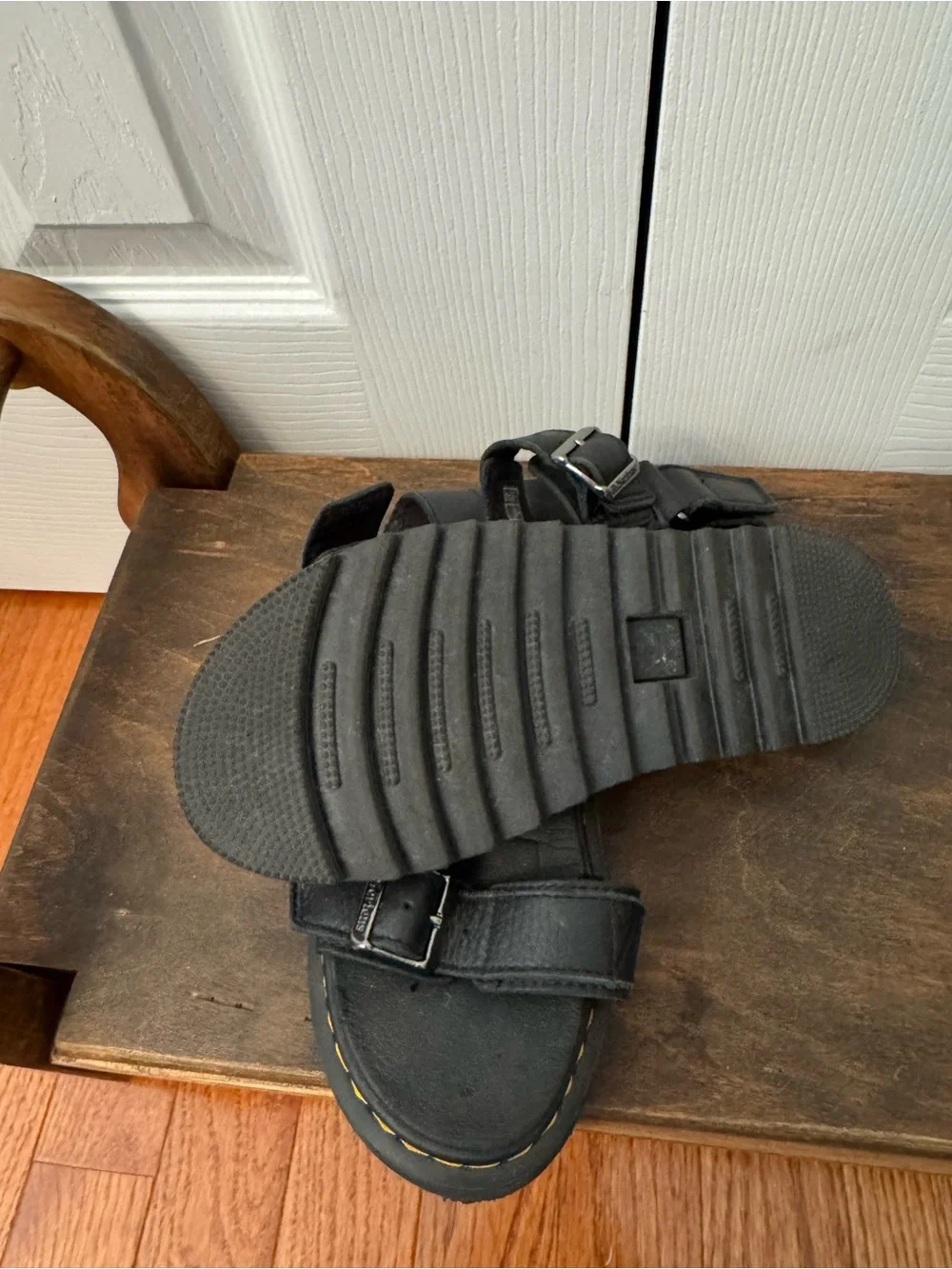 Dr. Martens Kyle J Black Leather Sandals Youth US 2 EU 33 Adjustable Straps